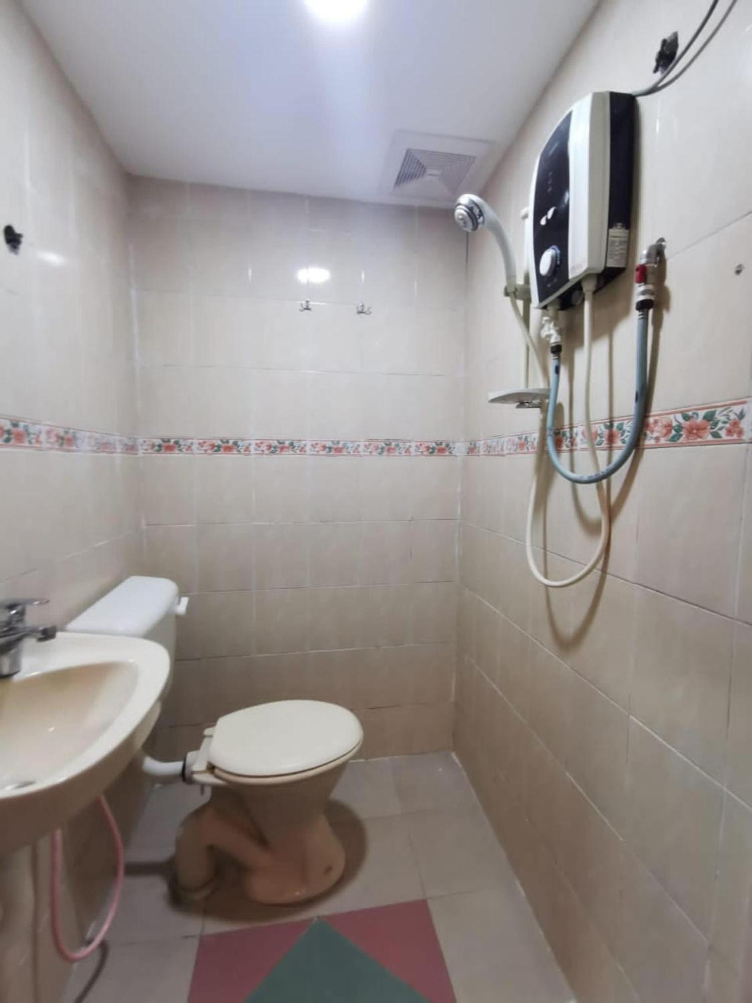 Super Oyo 90086 My Seven Days Inn Johor Bahru Exterior foto